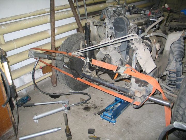 Правим раму Suzuki Escudo